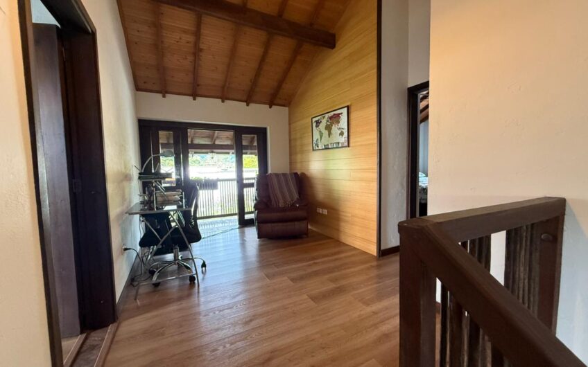 Casa Campestre para la Venta en Sector Tribunas en Pereira