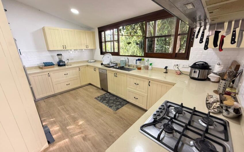 Casa Campestre para la Venta en Sector Tribunas en Pereira