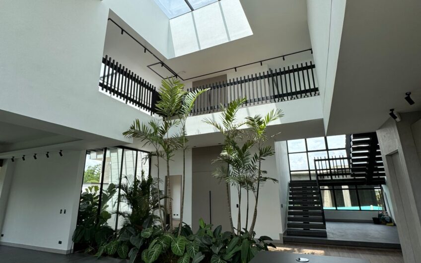 Espectacular Casa Campestre para la Venta en Calarcá