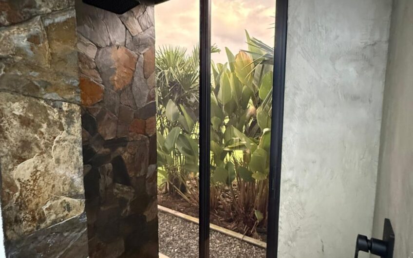 Exclusiva Casa Campestre para la Venta en Sector Aeropuerto de Armenia