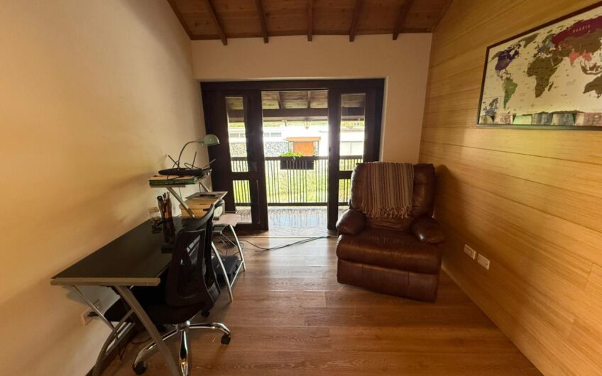 Casa Campestre para la Venta en Sector Tribunas en Pereira