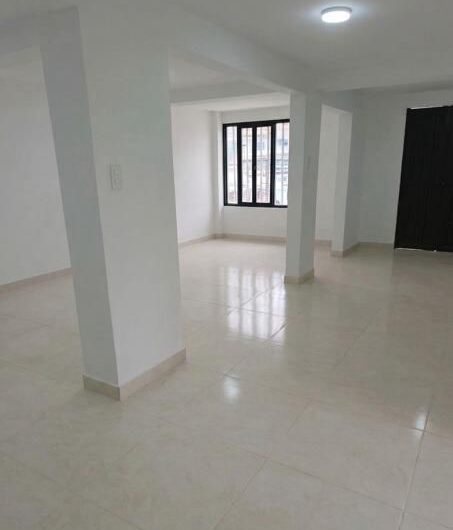 Casa esquinera para la Venta con local comercial y 2 apartaestudios – Alta rentabilidad en Mercedes del Norte