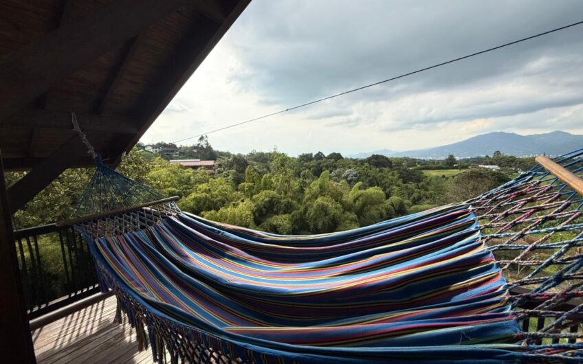 Casa Campestre para la Venta en Sector Tribunas en Pereira