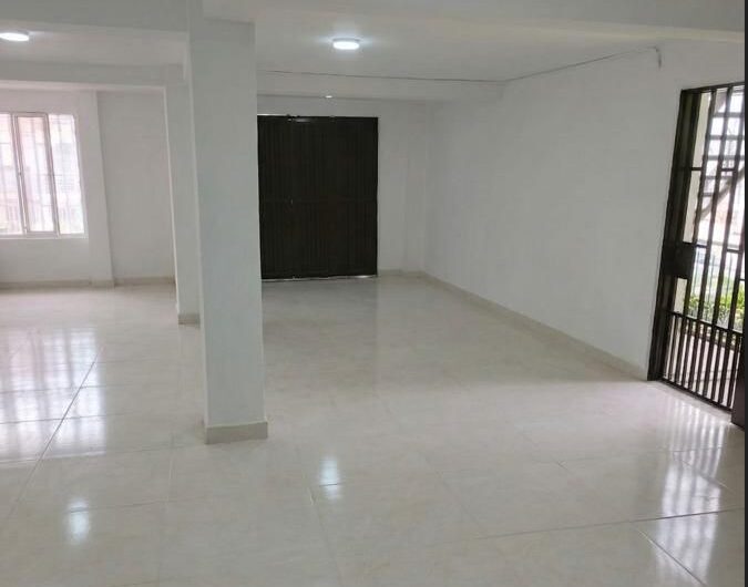Casa esquinera para la Venta con local comercial y 2 apartaestudios – Alta rentabilidad en Mercedes del Norte