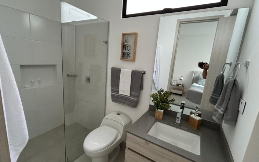 Hermosa Casa Campestre para la Venta en Condominio Campestre Sector el Caimo