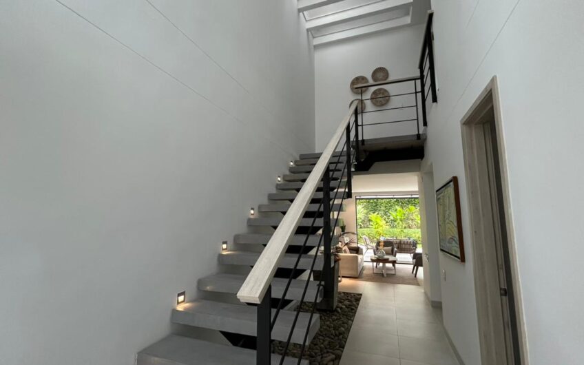 Hermosa Casa Campestre para la Venta en Condominio Campestre Sector el Caimo