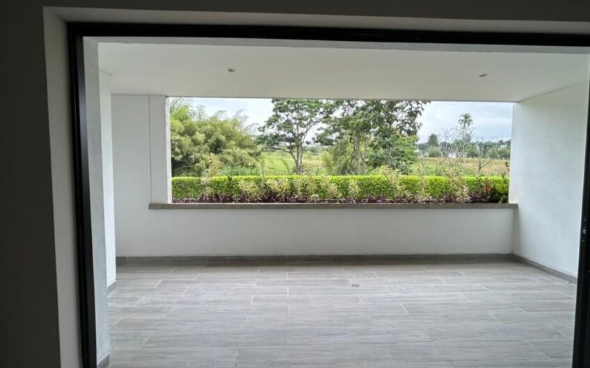 Apartamento para la Venta en primer piso en Condominio Campestre Vía al Caimo