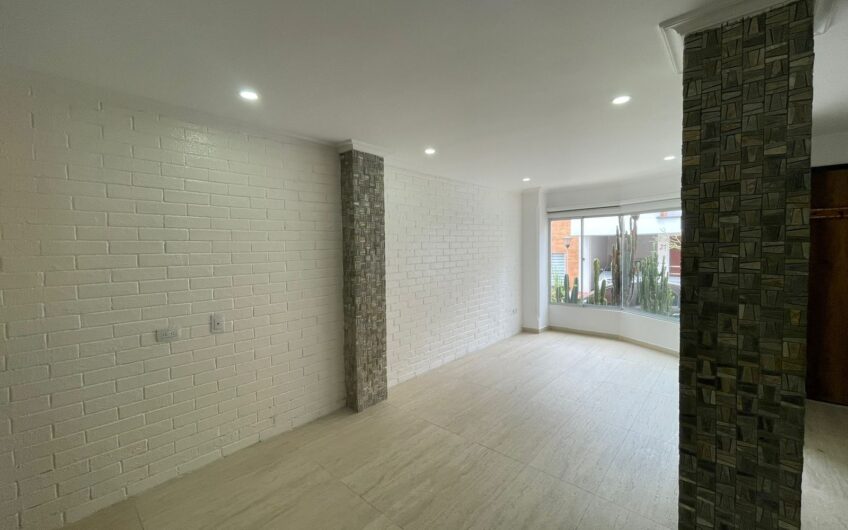 Casa en Conjunto Cerrado para Venta en la Avenida 19 norte