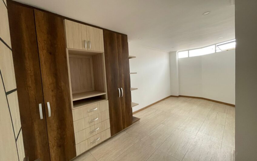 Casa en Conjunto Cerrado para Venta en la Avenida 19 norte