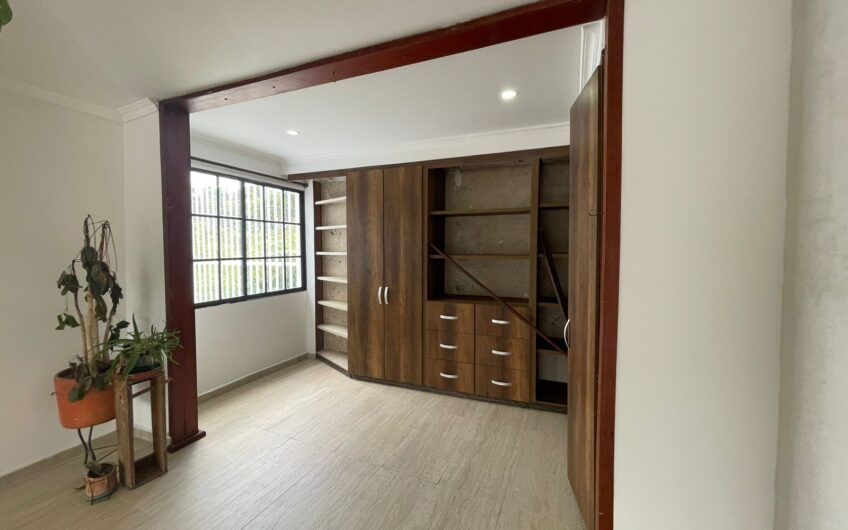 Casa en Conjunto Cerrado para Venta en la Avenida 19 norte