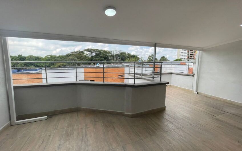 Casa en Conjunto Cerrado para Venta en la Avenida 19 norte