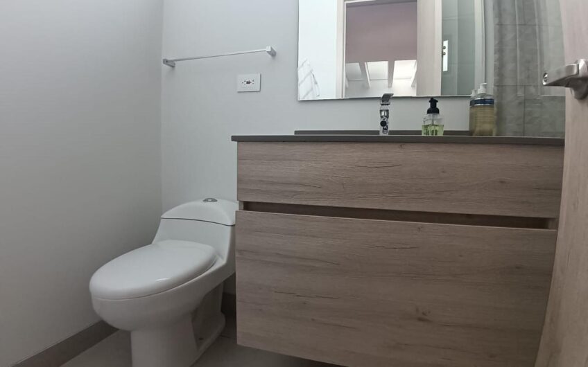 Casa Campestre de dos niveles para la Venta vía al Caimo