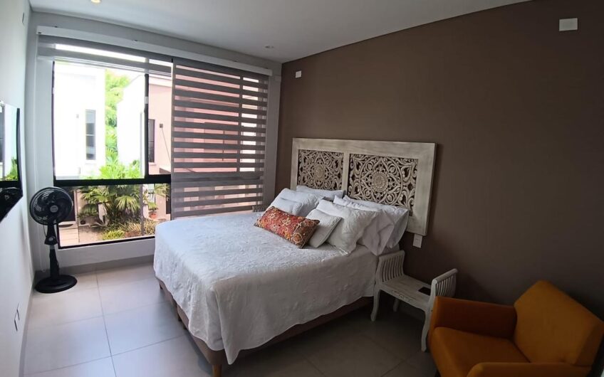 Casa Campestre de dos niveles para la Venta vía al Caimo