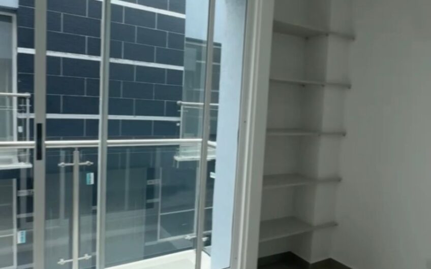 Casa de dos niveles para la Venta en Oro Negro al norte de Armenia