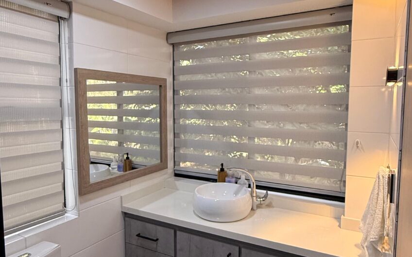 Casa Campestre para la Venta en la Avenida Centenario