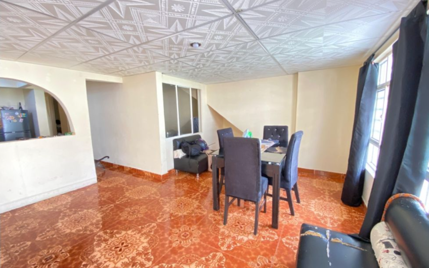 Casa Bifamiliar para la Venta en Ciudad Dorada
