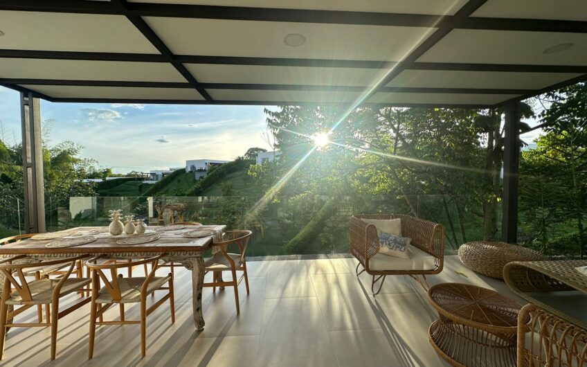 Hermosa Casa Campestre para la Venta – Vía al Caimo Aeropuerto