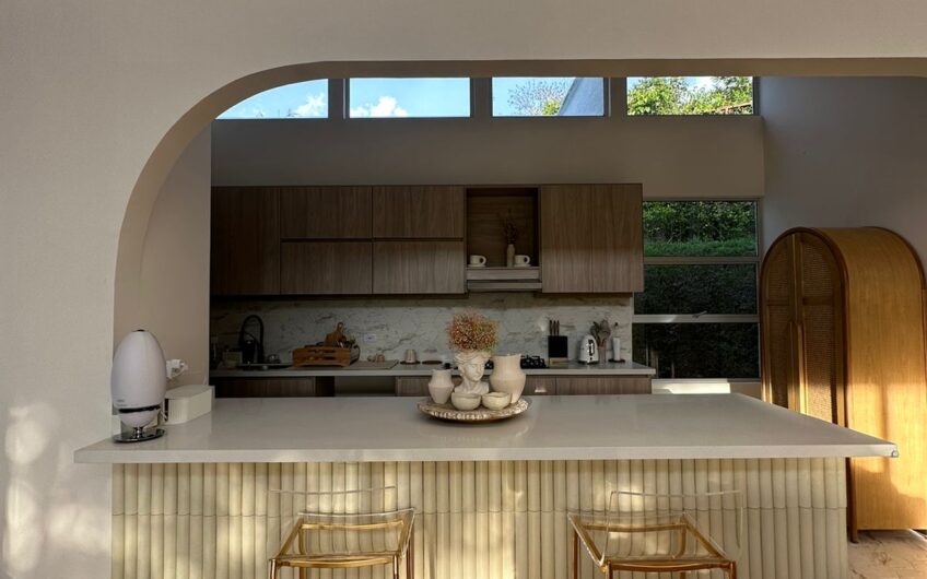 Hermosa Casa Campestre para la Venta – Vía al Caimo Aeropuerto