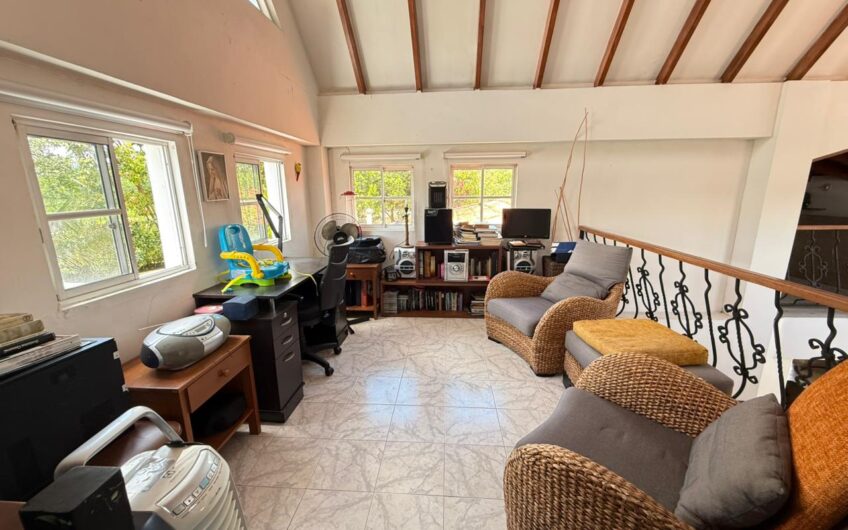 Casa Campestre en Conjunto Cerrado para la Venta en el Sector del Club Campestre