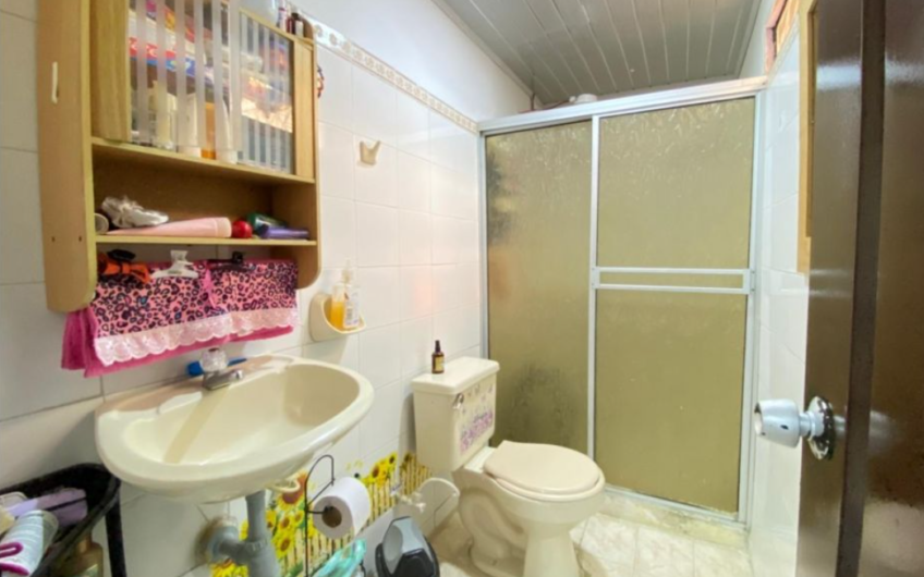 Casa Bifamiliar para la Venta en Ciudad Dorada