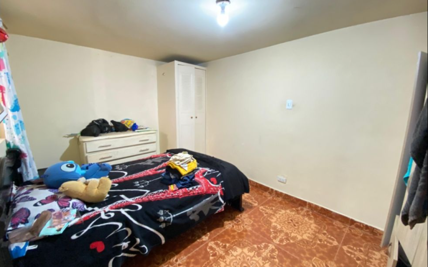 Casa Bifamiliar para la Venta en Ciudad Dorada