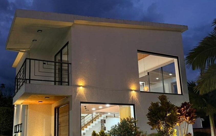 Casa Campestre para la Venta en la Avenida Centenario