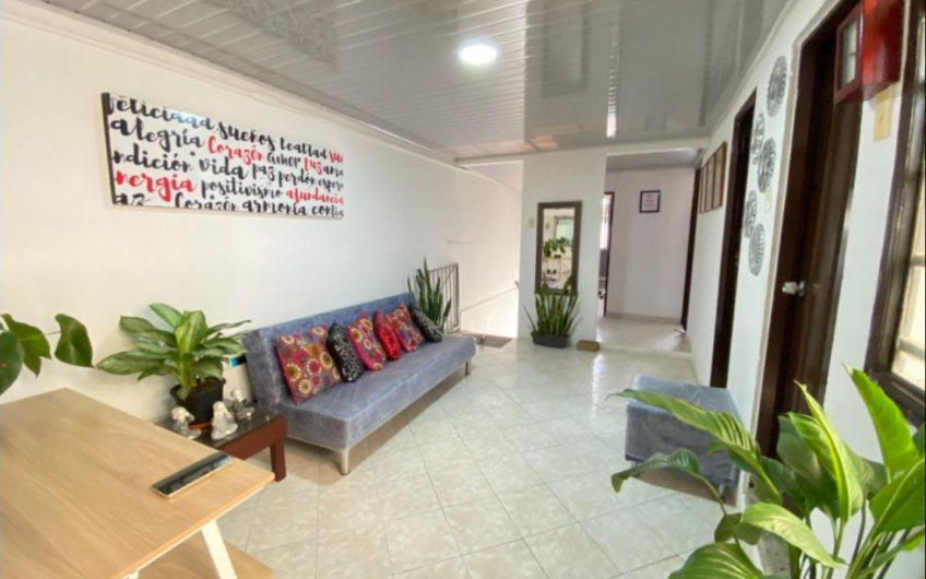 Casa Bifamiliar para la Venta en Ciudad Dorada