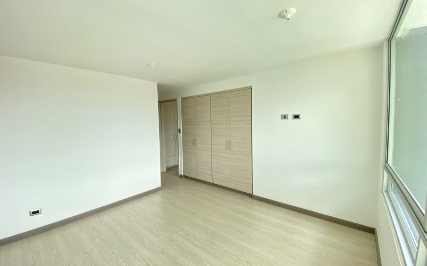 Apartamento para Arriendo en piso 15 en sector Oro Negro