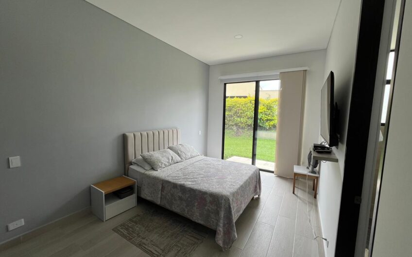 Hermosa Casa Campestre para la Venta Vía al Valle