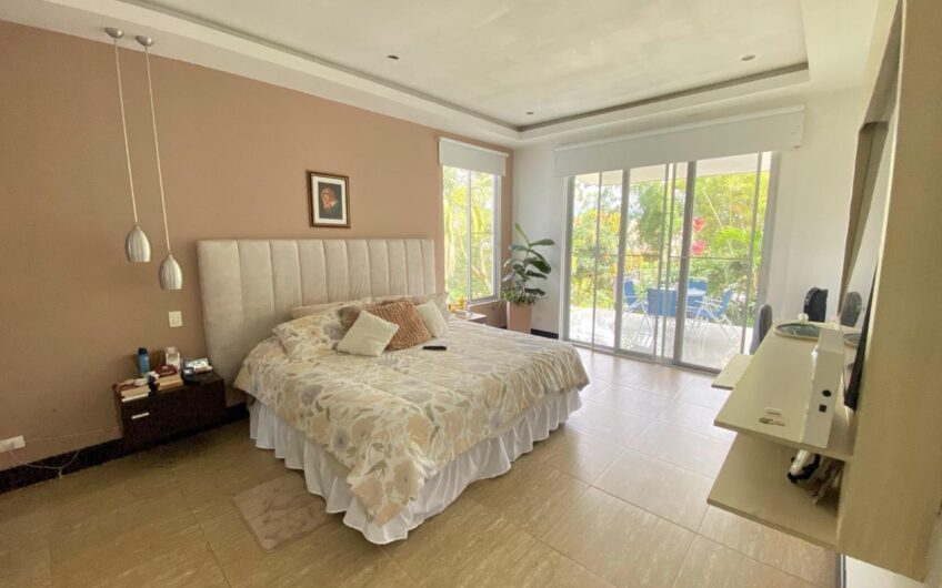 Casa Campestre en Condominio para Arriendo en el Caimo