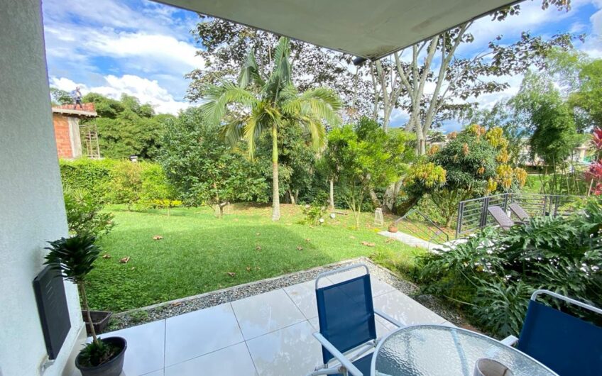 Casa Campestre en Condominio para Arriendo en el Caimo