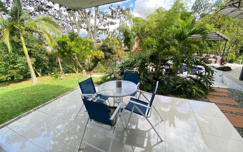 Casa Campestre en Condominio para Arriendo en el Caimo