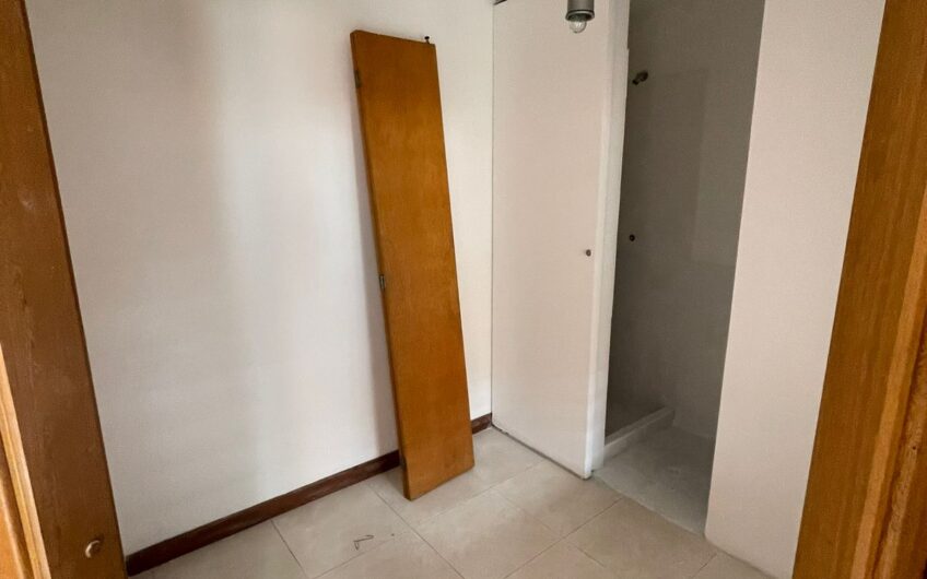 Casa de dos niveles para Arriendo en la Avenida 19 norte