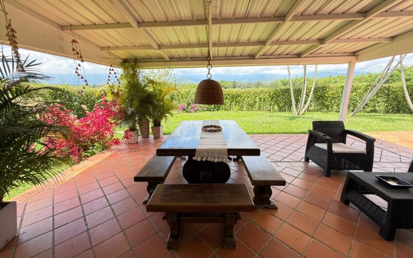 Casa Campestre para Arriendo en sector Aeropuerto – Tebaida