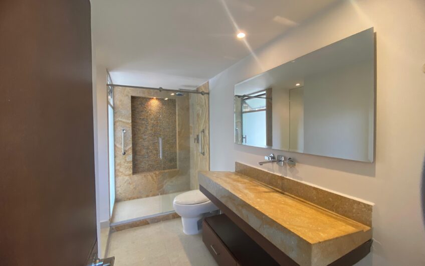 Casa Comercial para Arriendo en el sector de la Castellana