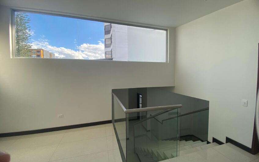 Casa Comercial para Arriendo en el sector de la Castellana