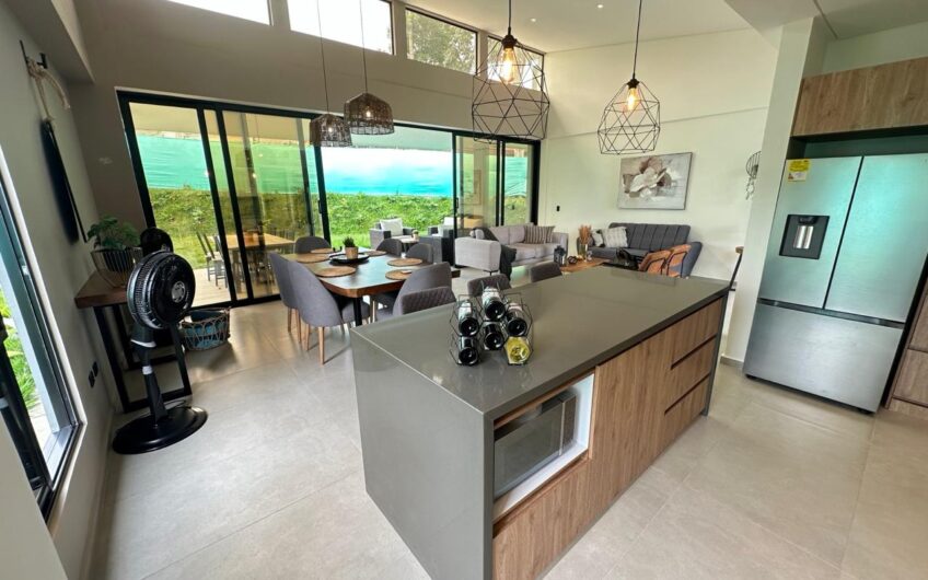 Espectacular Casa Campestre para la Venta en La Tebaida