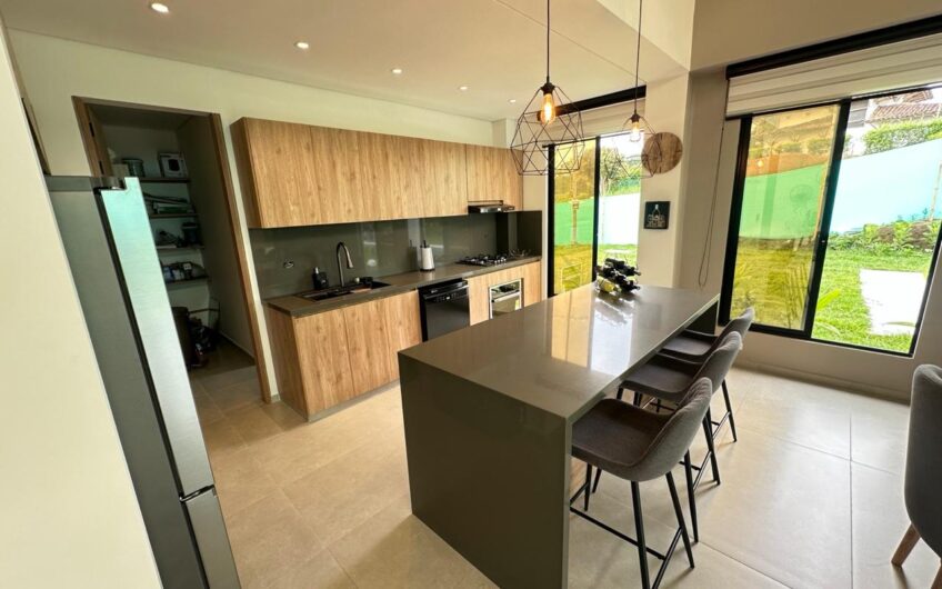 Espectacular Casa Campestre para la Venta en La Tebaida