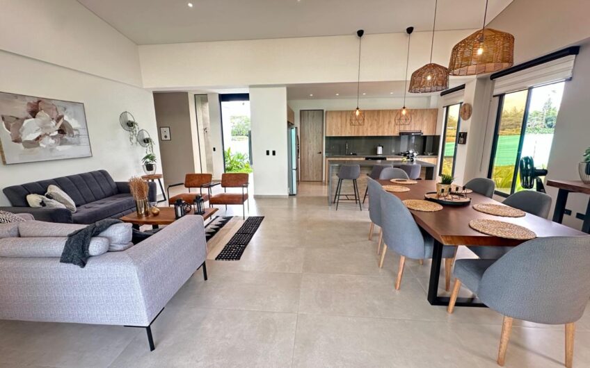 Espectacular Casa Campestre para la Venta en La Tebaida