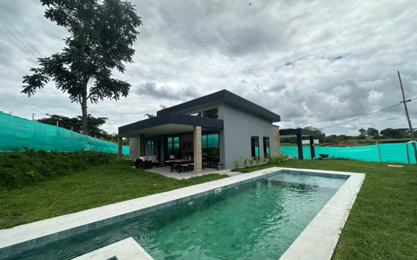 Espectacular Casa Campestre para la Venta en La Tebaida