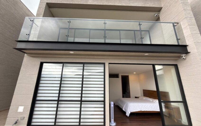 Casa Campestre para Arriendo en la Avenida Centenario