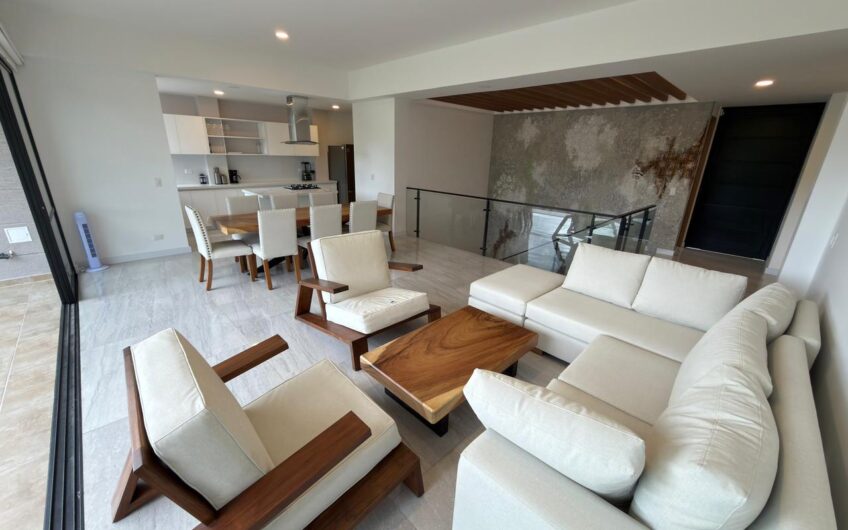 Casa Campestre para Arriendo en la Avenida Centenario