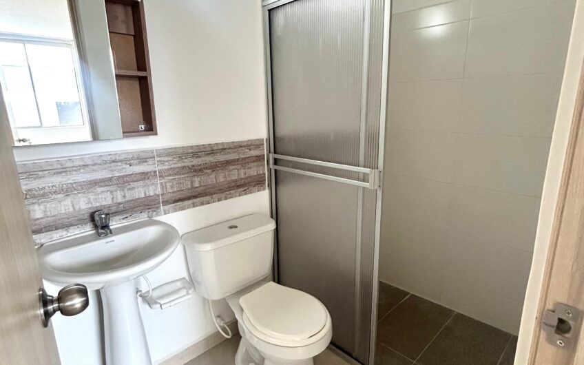 Apartamento para la Venta en Condominio Campestre en Puerto Espejo