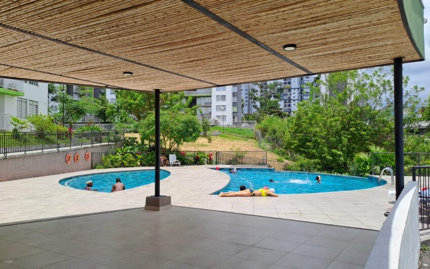 Apartamento para la Venta en Condominio Campestre en Puerto Espejo