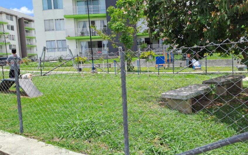 Apartamento para la Venta en Condominio Campestre en Puerto Espejo