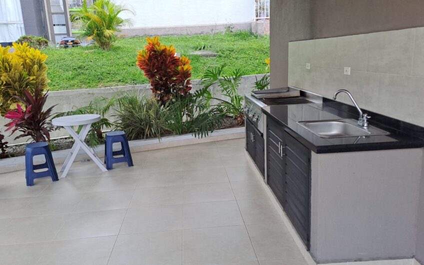 Apartamento para la Venta en Condominio Campestre en Puerto Espejo