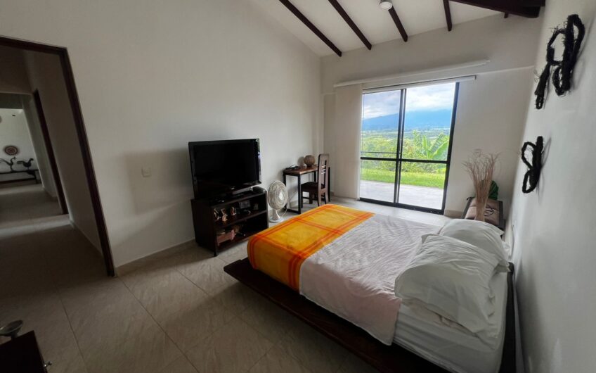 Casa Campestre completamente Amoblada para Arriendo en Pueblo Tapao