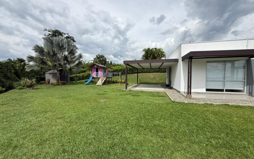 Casa Campestre para la Venta en el Sector del Caimo