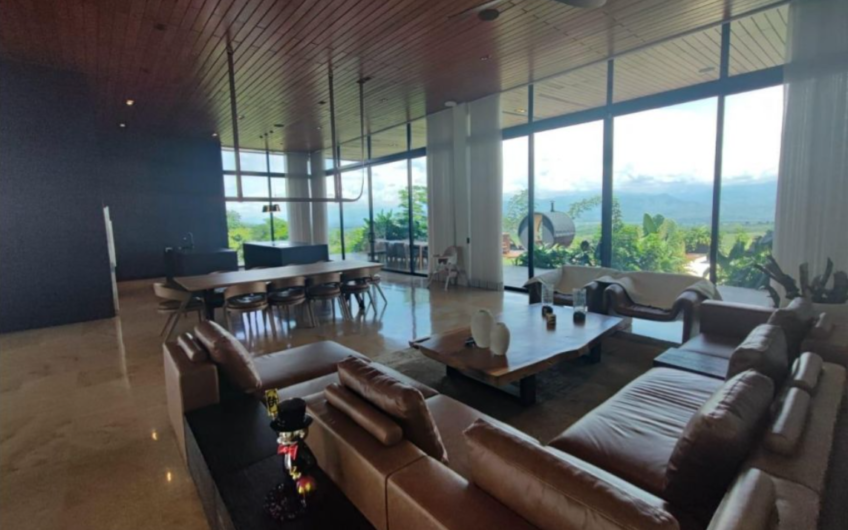 Exclusiva Casa Campestre para la Venta en Cerritos