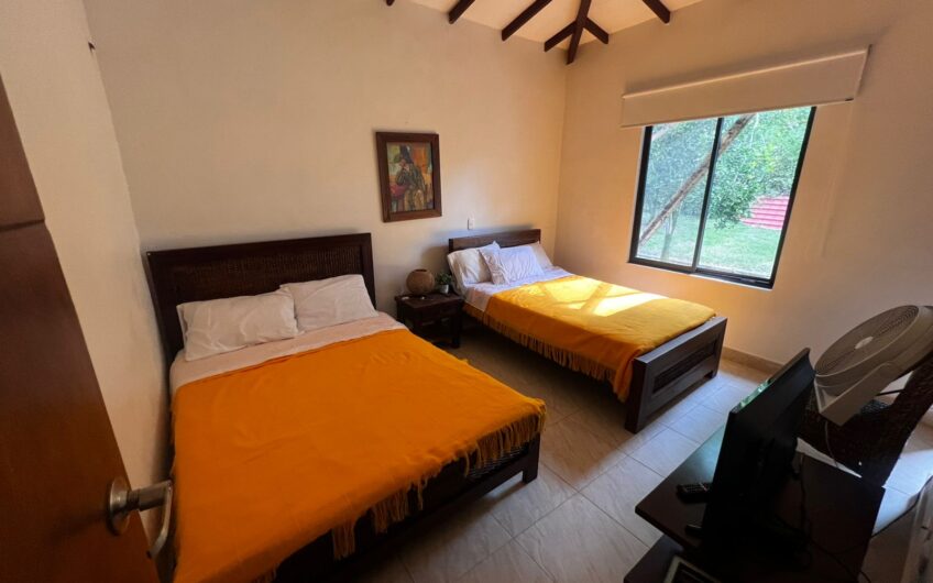 Casa Campestre completamente Amoblada para Arriendo en Pueblo Tapao